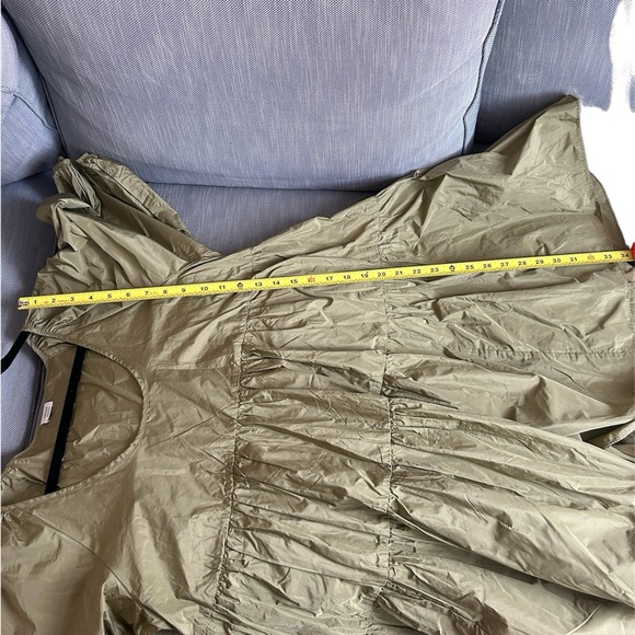 Aritzia Wilfred Fantasy Babydoll
Dress Pistachio Green Puff Sleeve,SZ L NWT - Picture 7 of 12